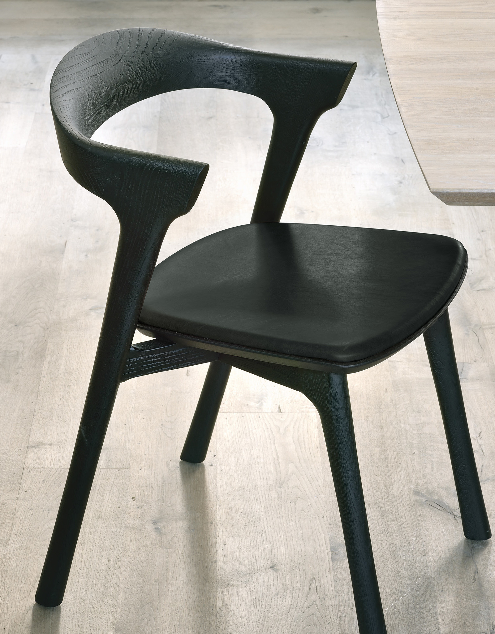 Oak Bok Black Dining Chair - Black Leather - Varnished