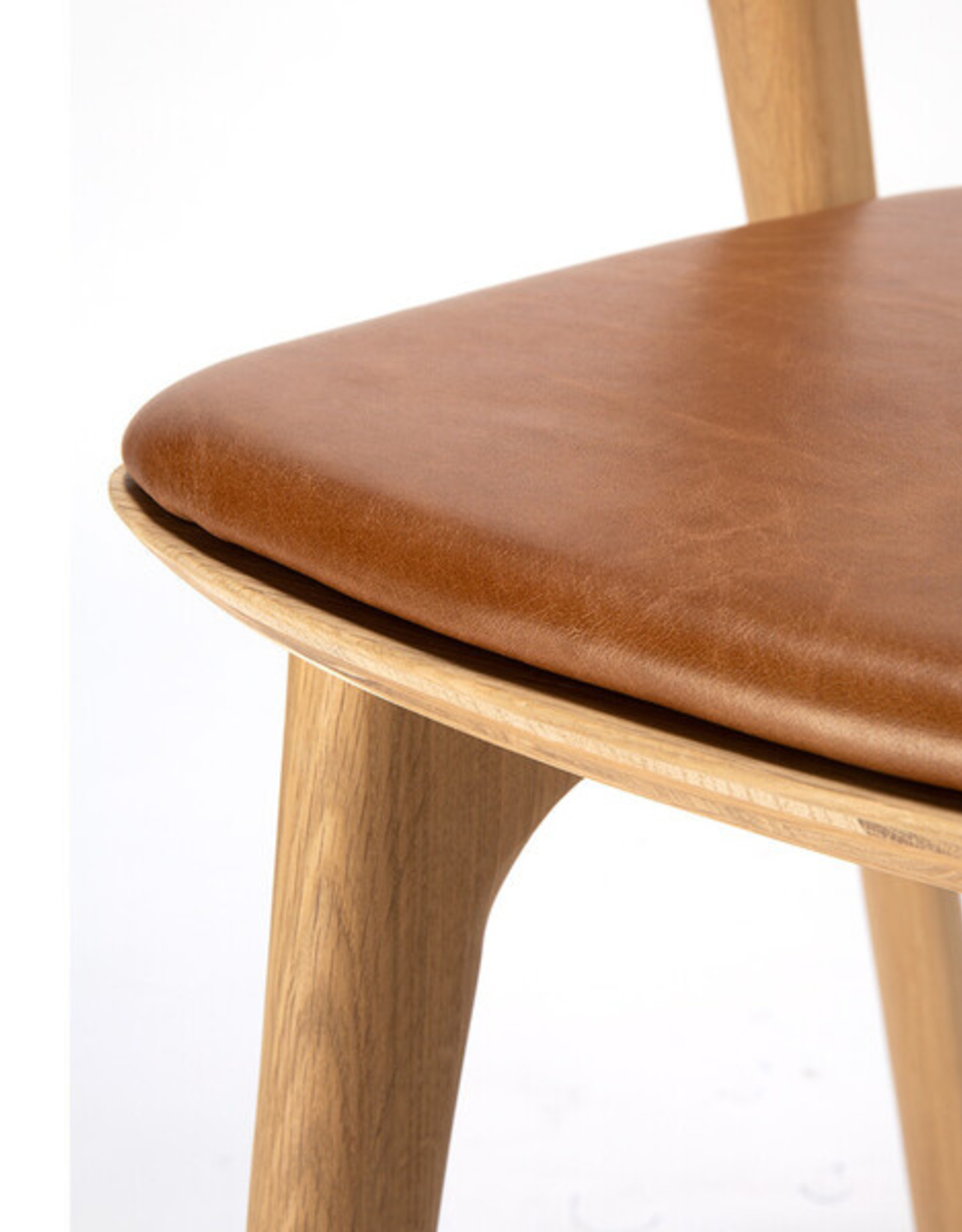 Oak Bok Dining Chair - Cognac Leather - Varnished