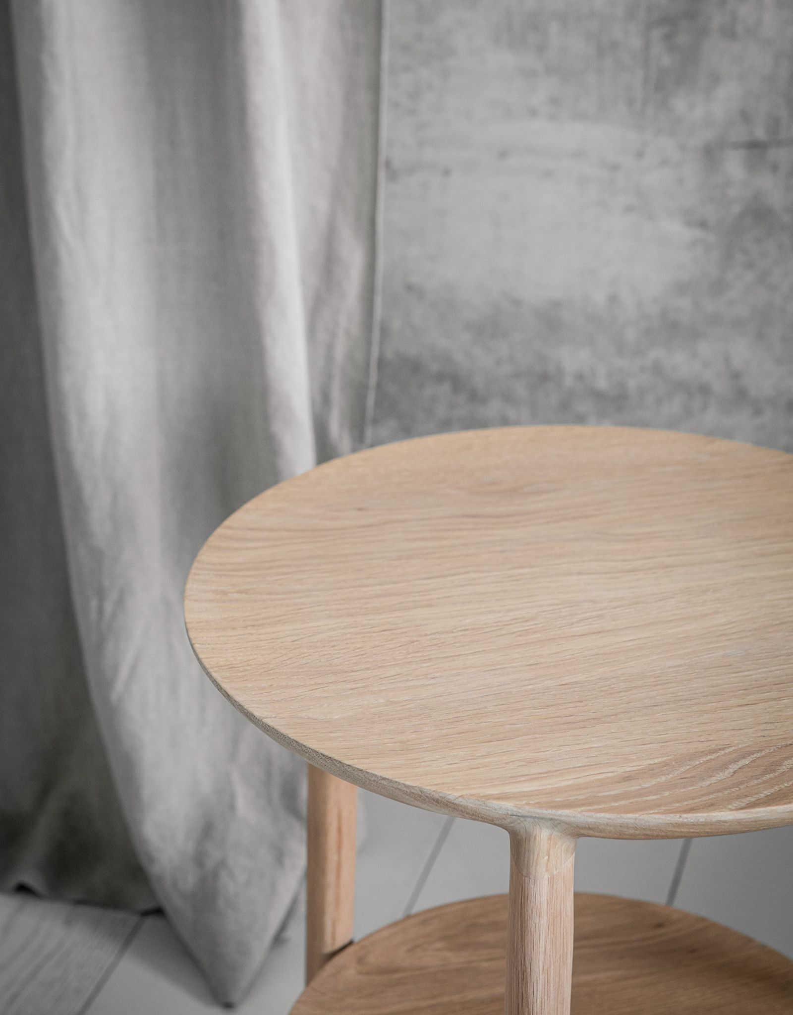 Oak Bok Side Table