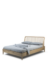 Spindle Bed W/ Slats