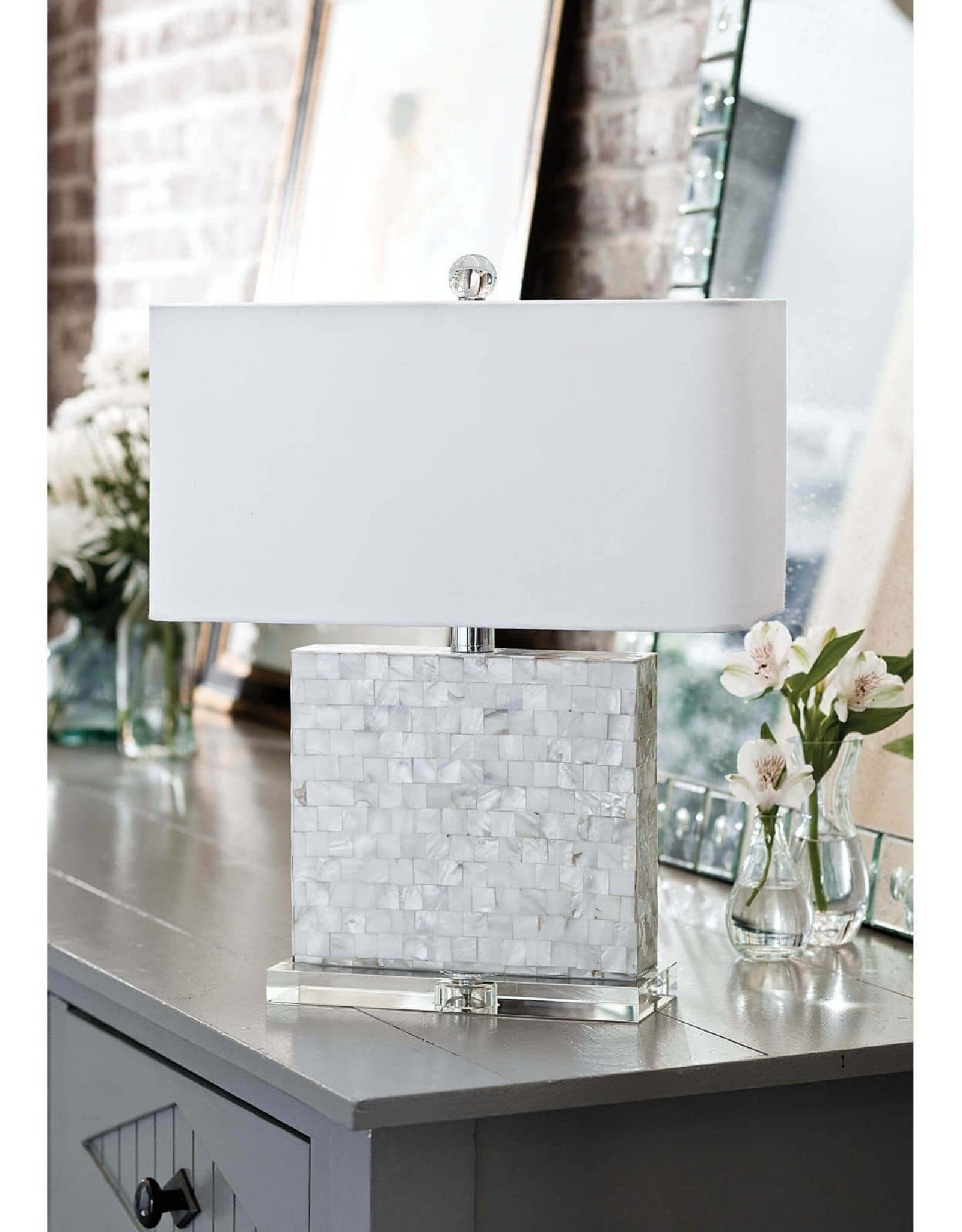Regina Andrew Design Bliss Mother of Pearl Table Lamp
