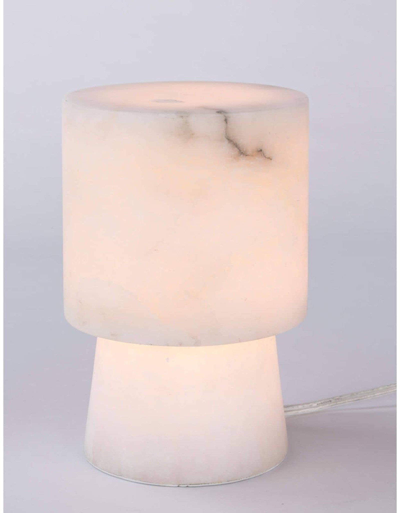 Regina Andrew Design Hazel Alabaster Uplight