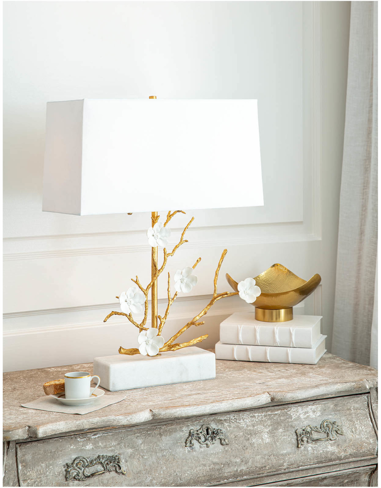 Regina Andrew Design Cherise Horizontal Table Lamp (Gold)