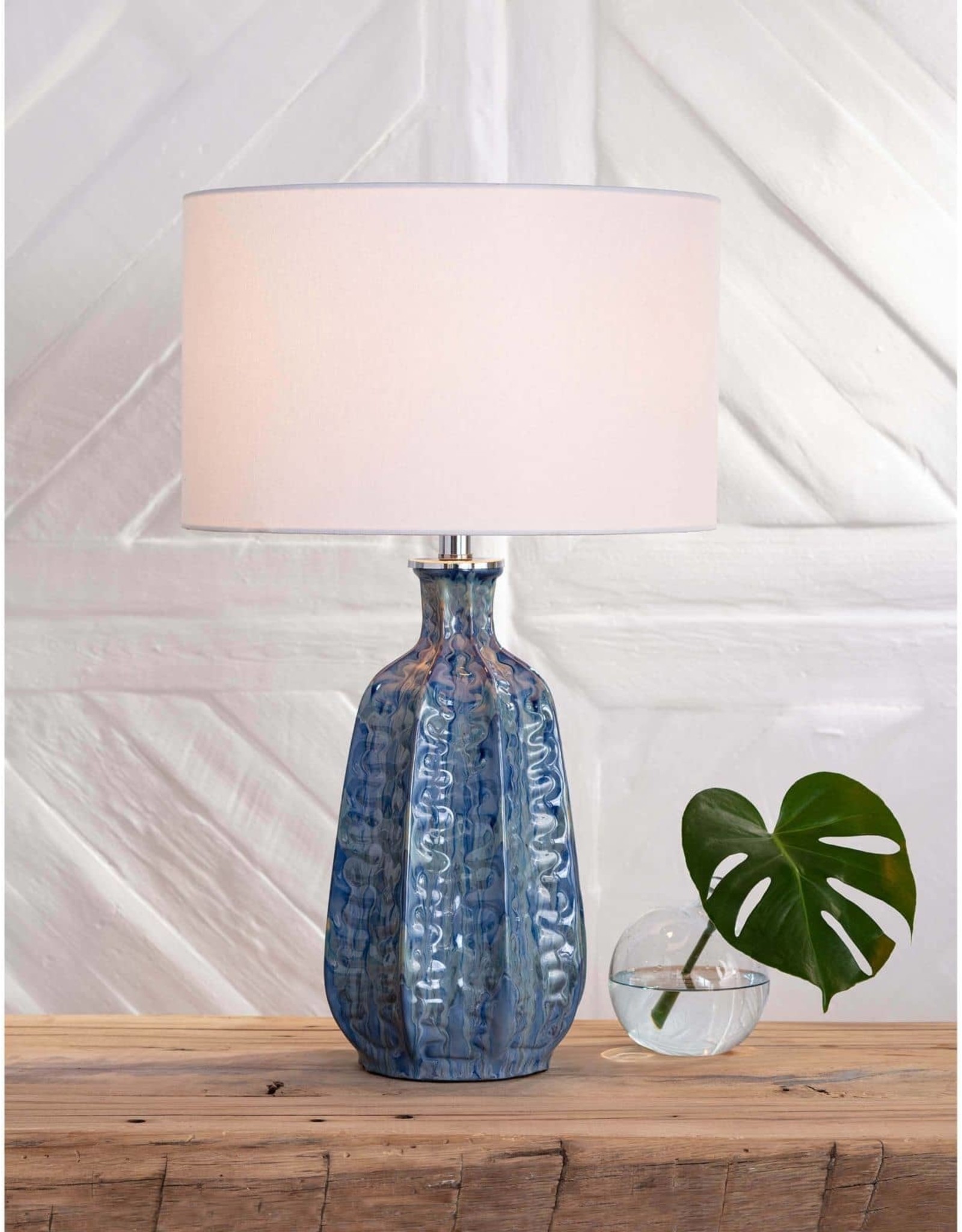 Regina Andrew Design Antigua Ceramic Table Lamp (Blue)