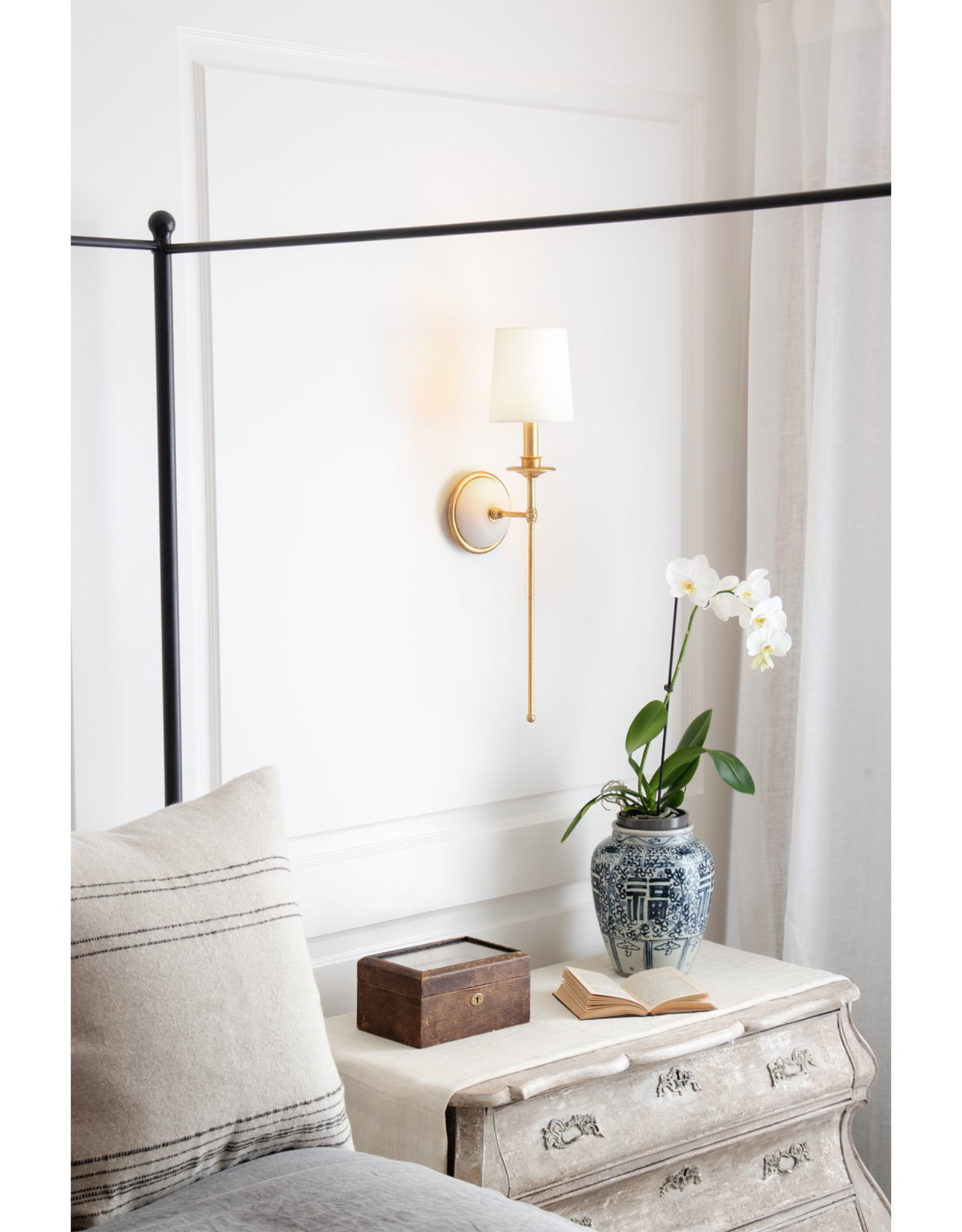 Southern Living Fisher Sconce Single