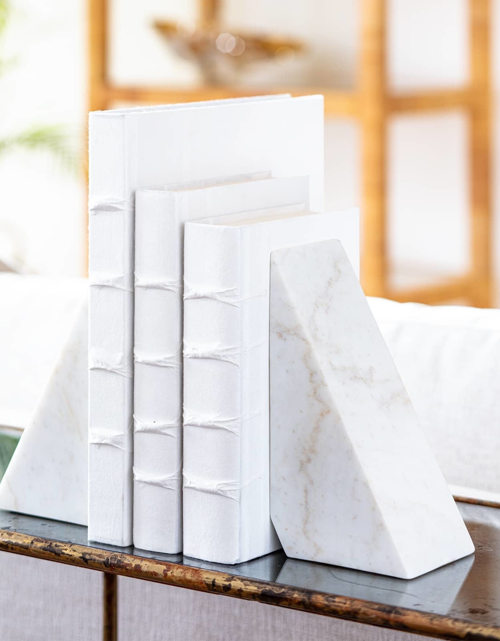 Regina Andrew Design Othello Marble Bookends (White)