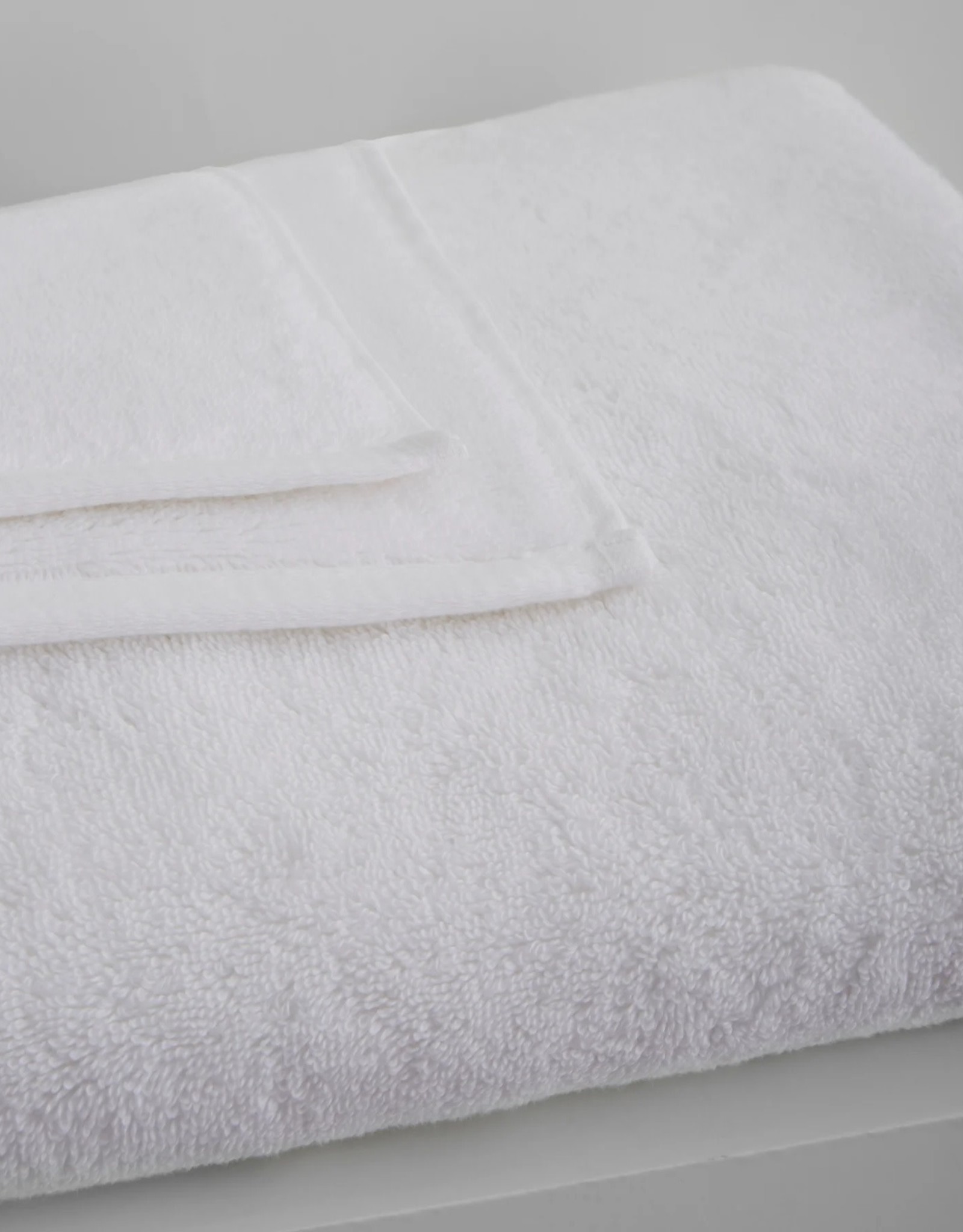 Adaste Home Inc Soft Touch Bath Towel, White