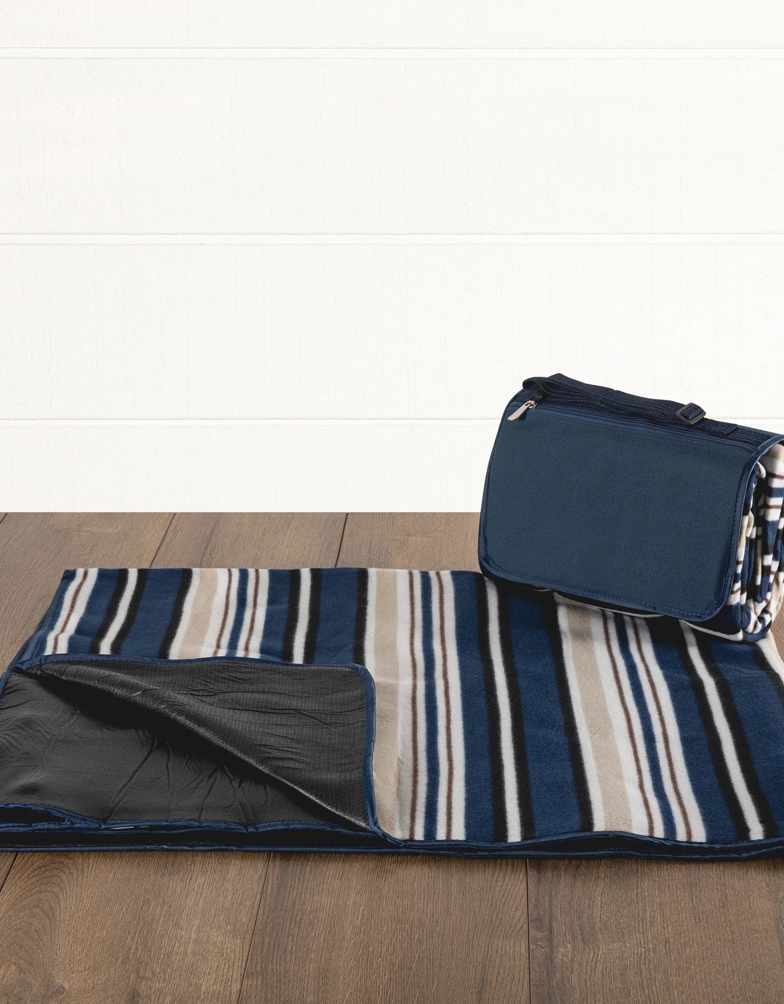 Picnic Time Blanket Tote - University of Georgia