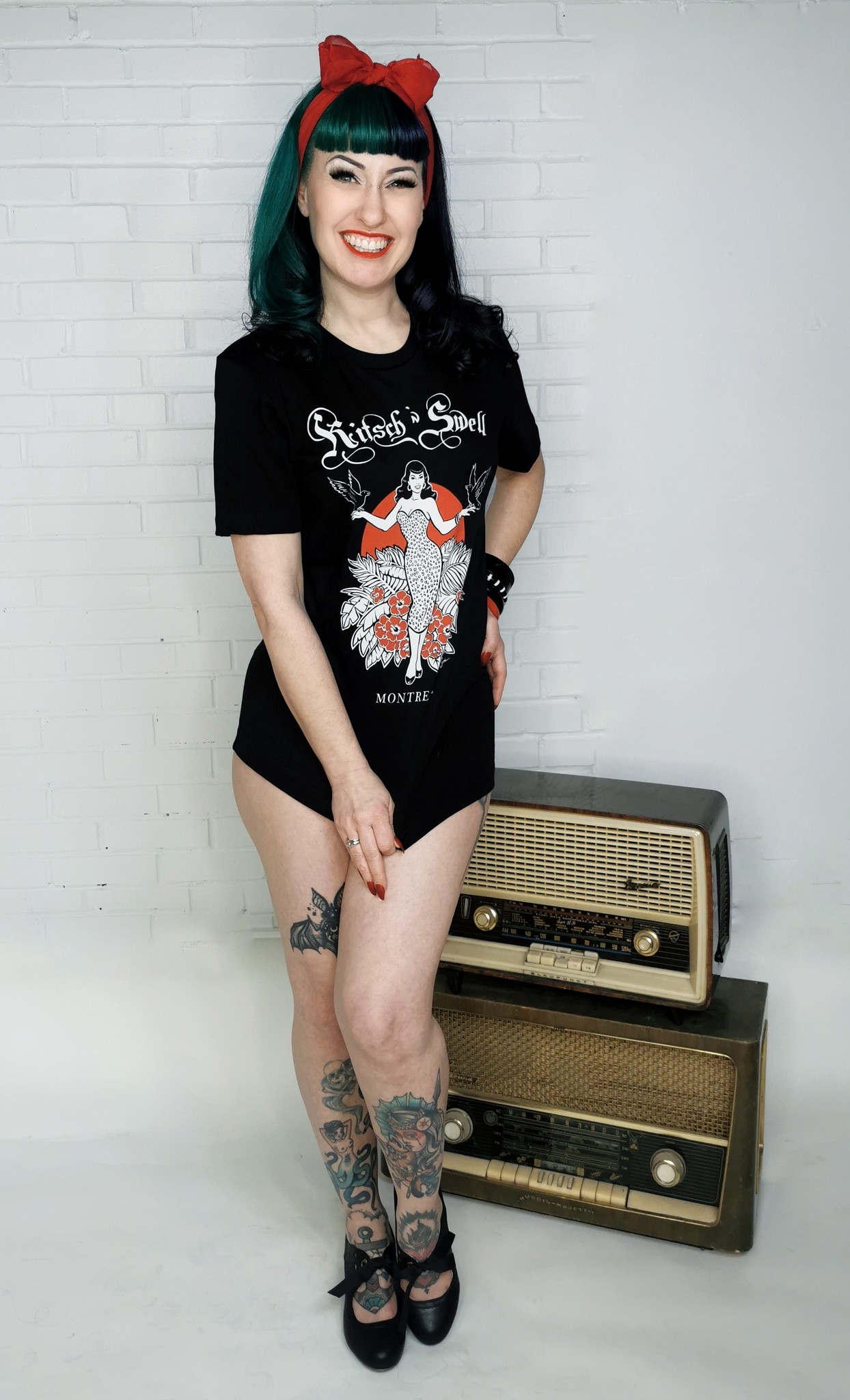 Black Unisex Vintage Kitsch'n Swell TShirt Kitsch'n Swell