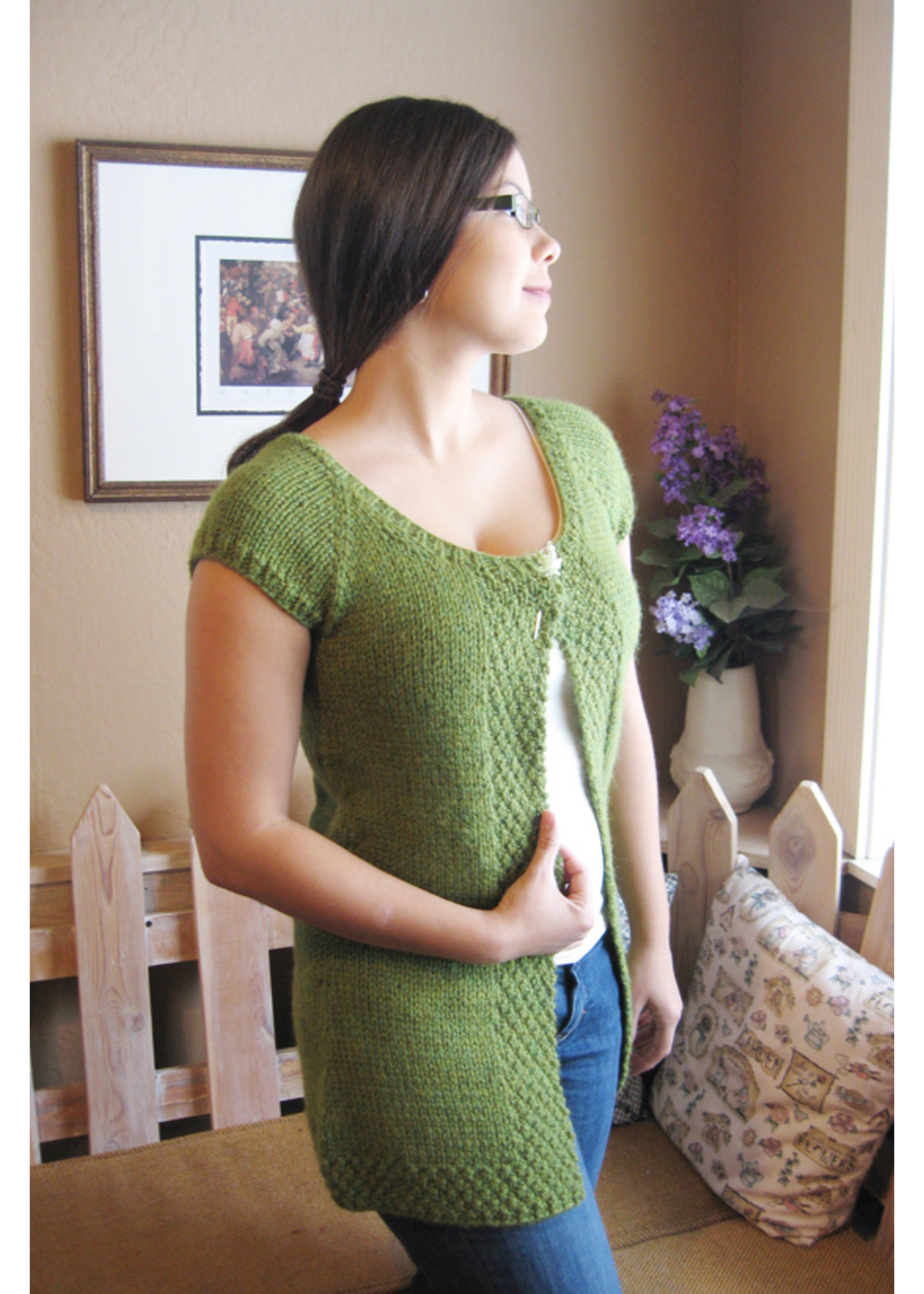 Knitting Pure & Simple Girls Cap Sleeve Cardi Vest 106