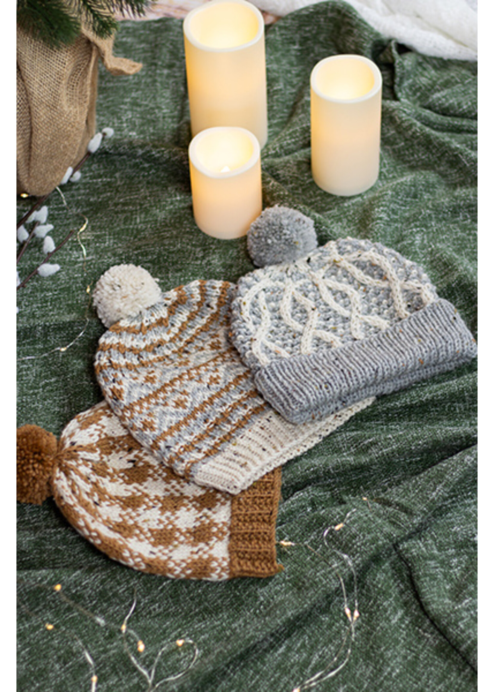 Universal Yarns Ginger Snap Hats kit