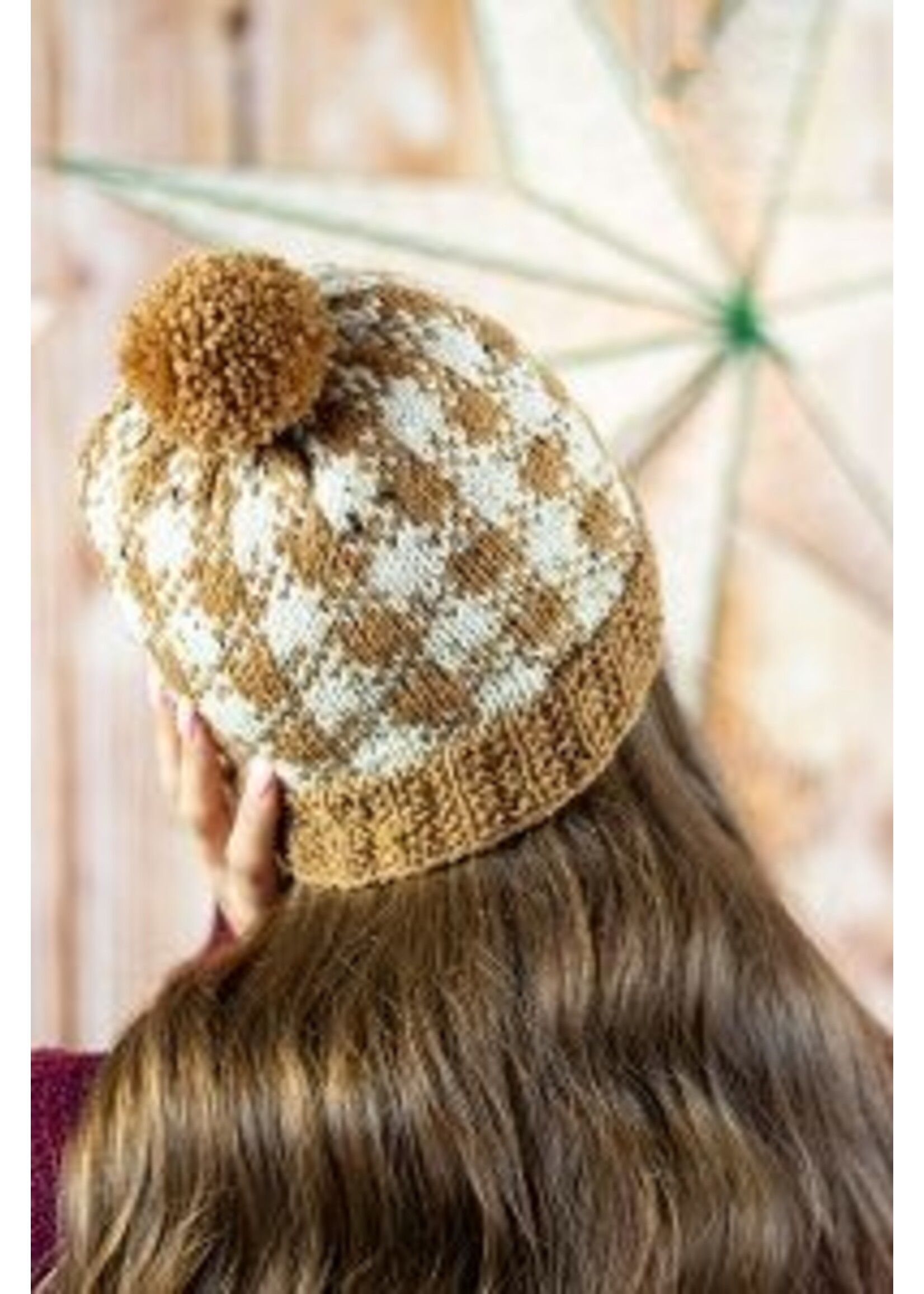 Universal Yarns Ginger Snap Hats kit