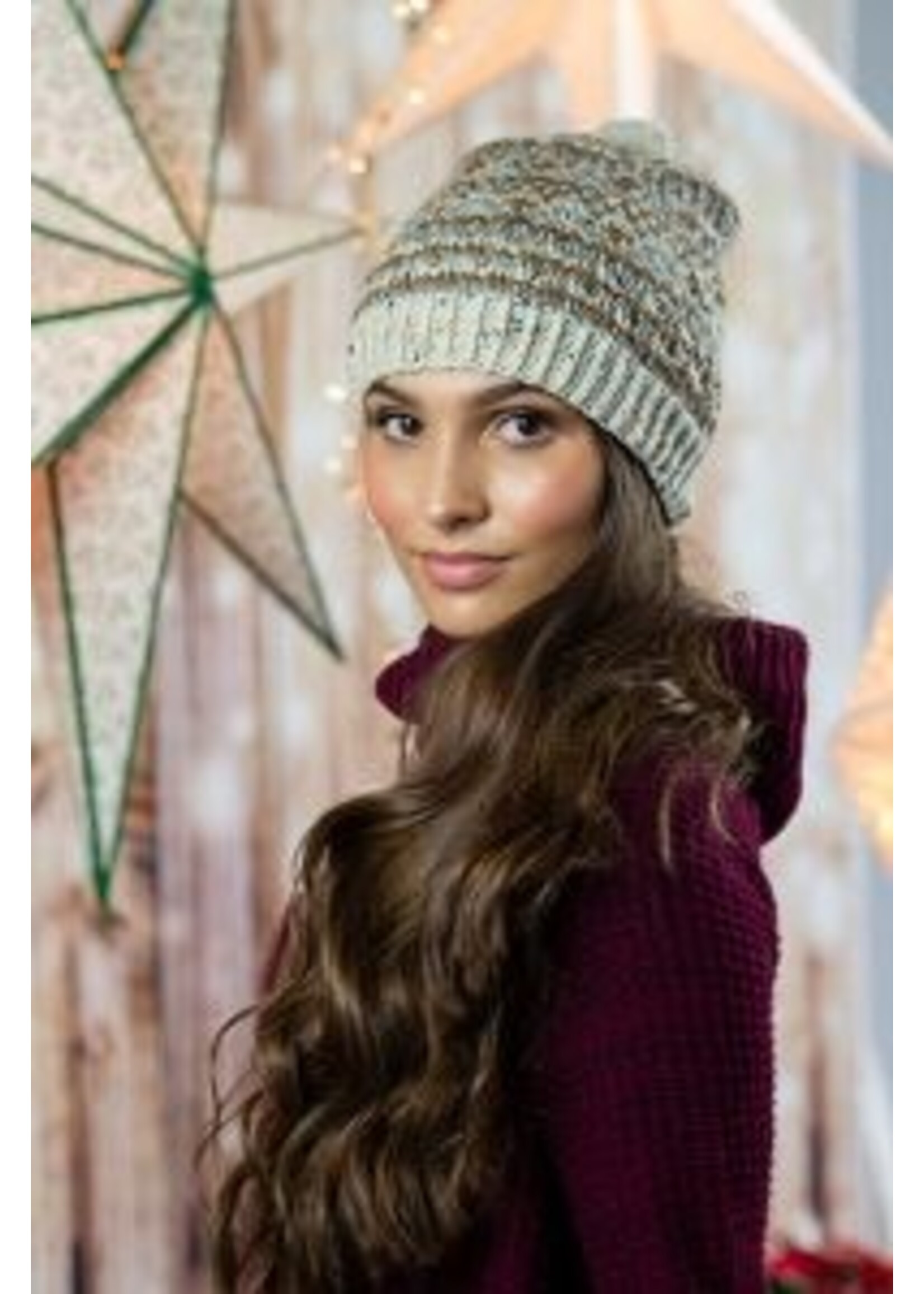 Universal Yarns Ginger Snap Hats kit