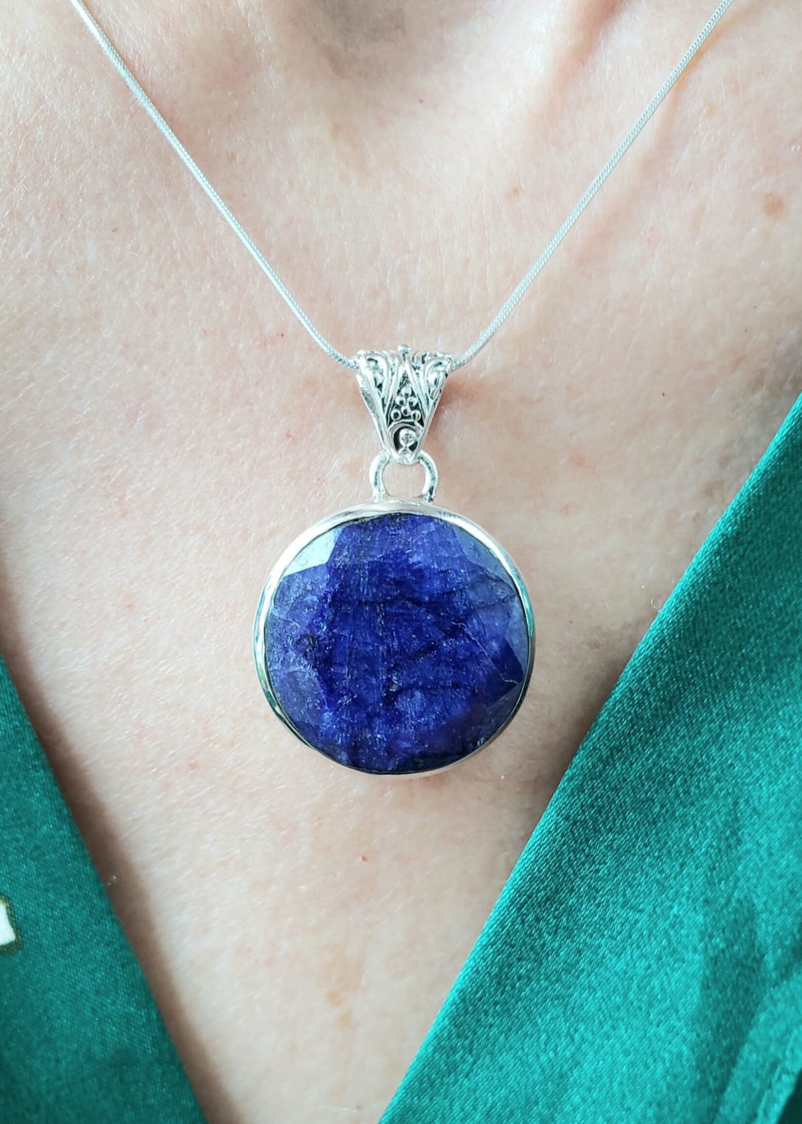 sapphire pendant with silver chain