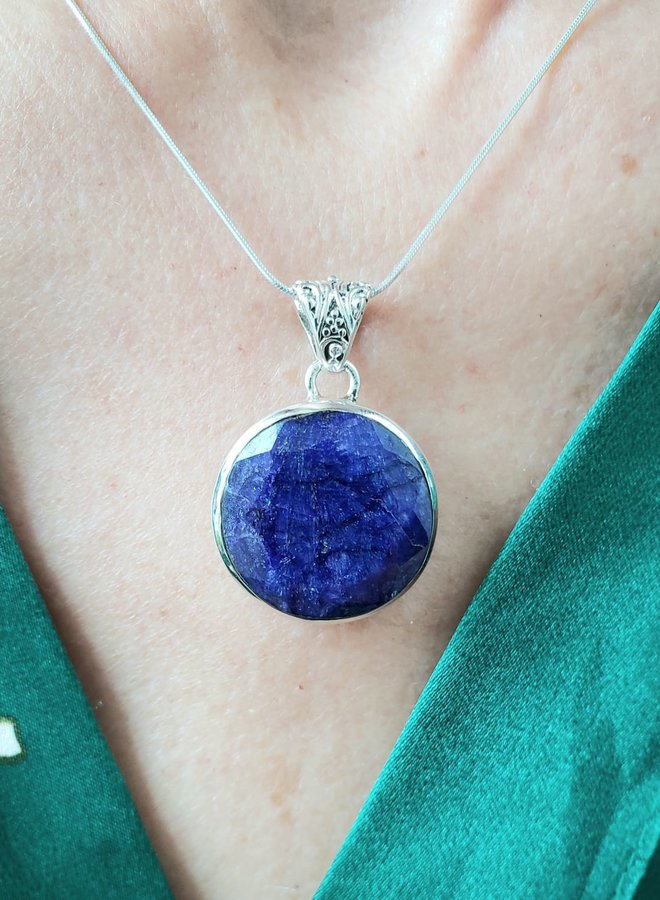 sapphire pendant with silver chain