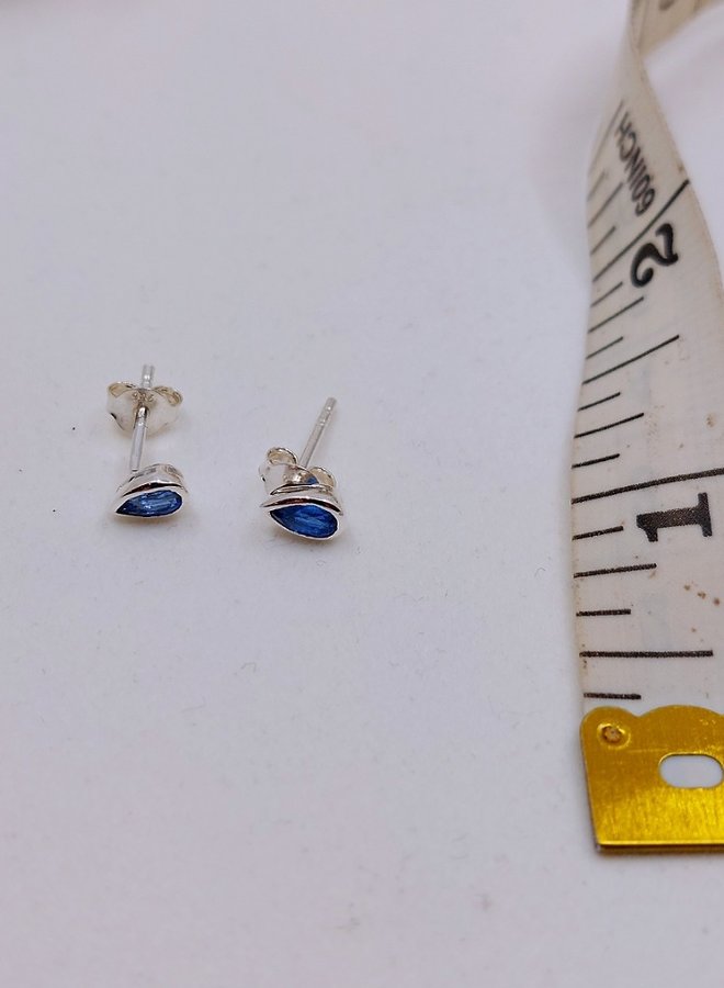 Kyanite Studs