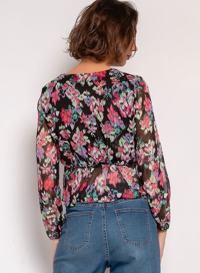 Flowy blouse with flowers