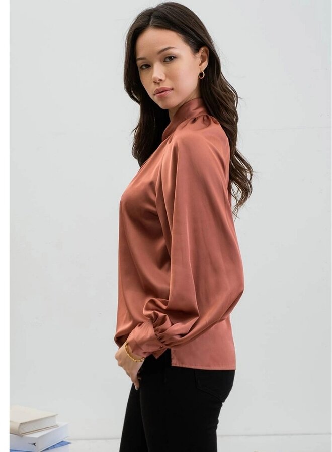 Twist keyhole mock neck blouse