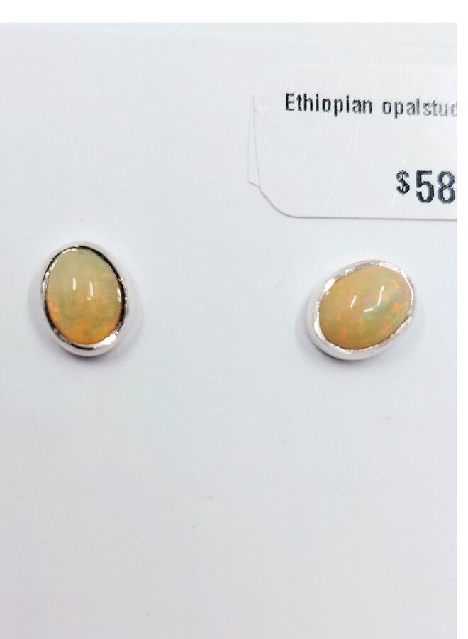 Ethiopian opalstuds