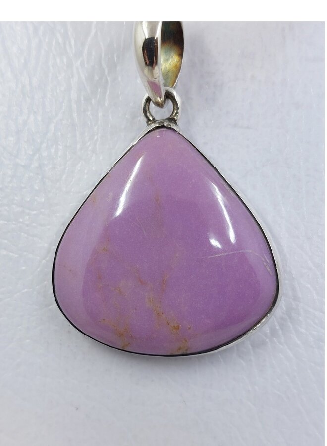 phosphosiderite pendant with silver chain