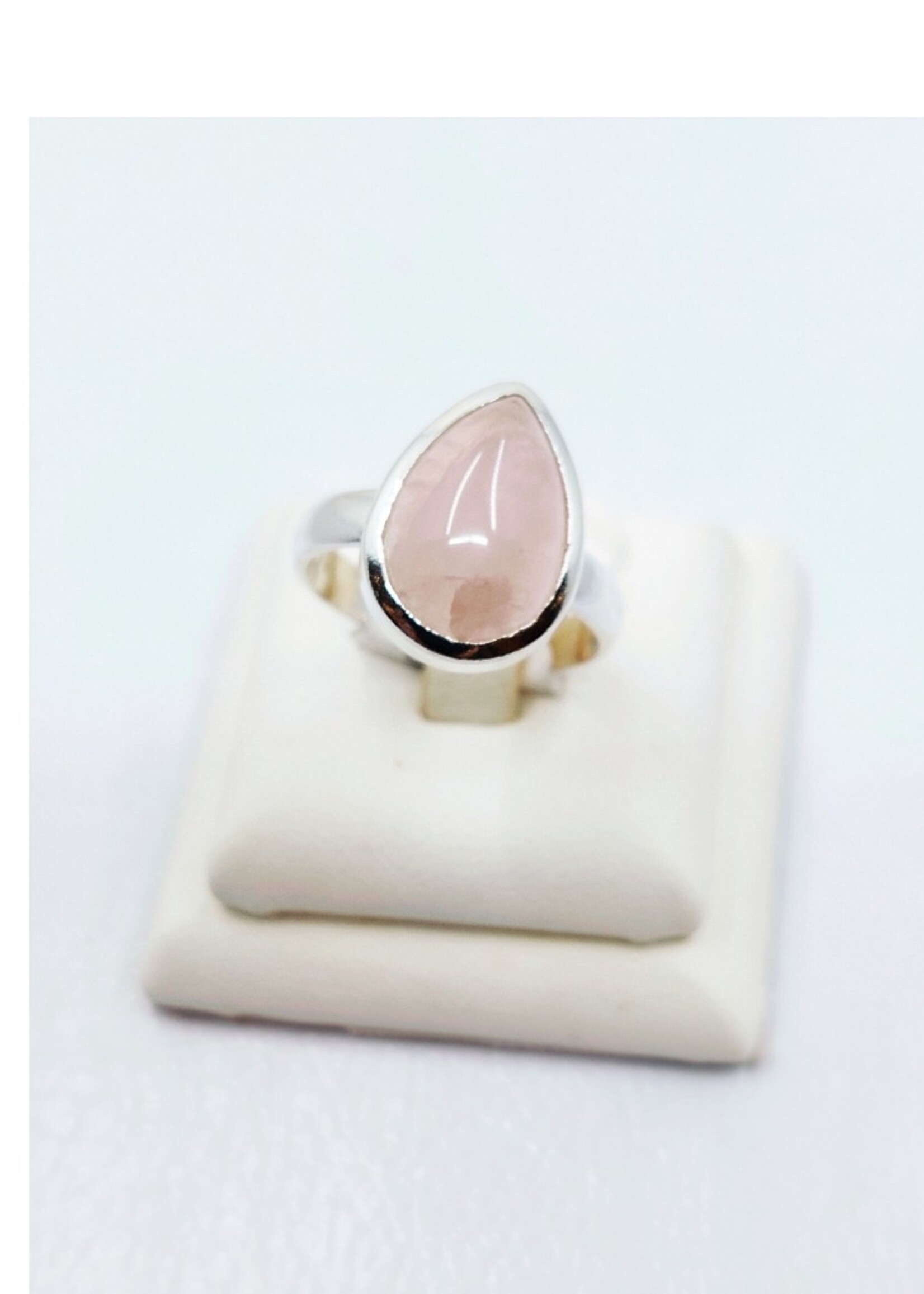 Rose quartz ring size 7