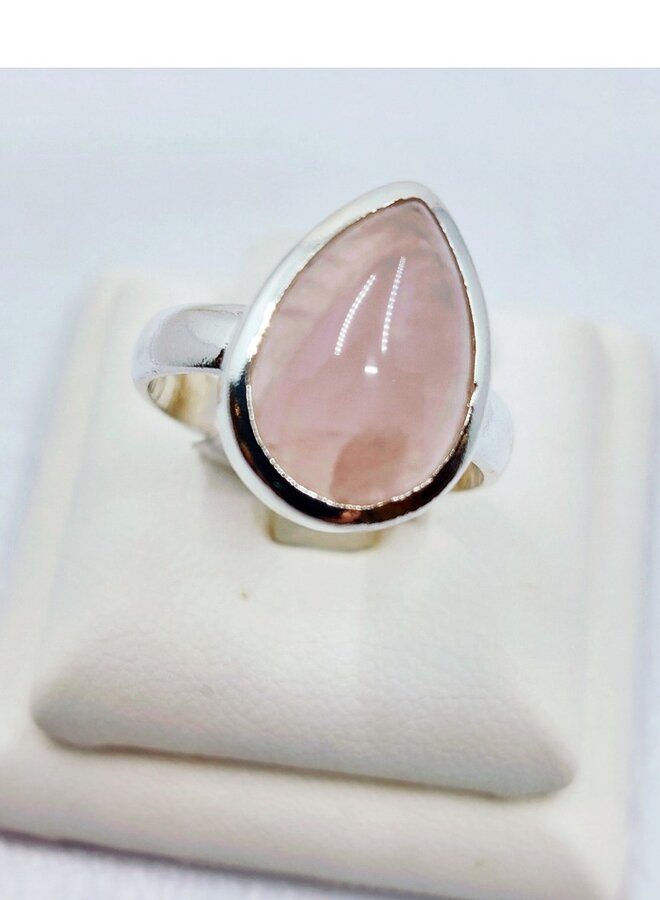 Rose quartz ring size 7