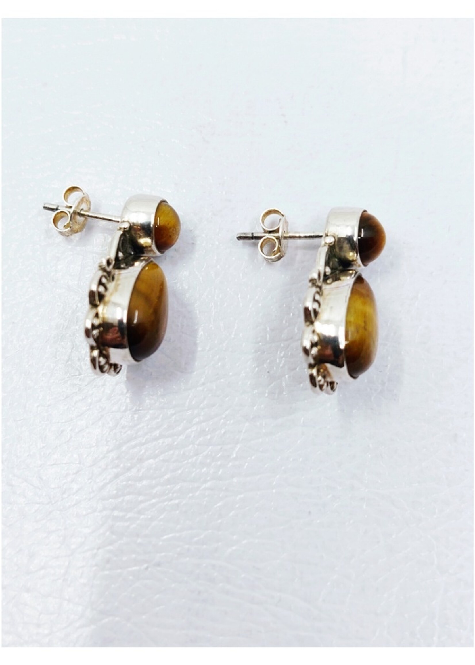 tiger's eye studs
