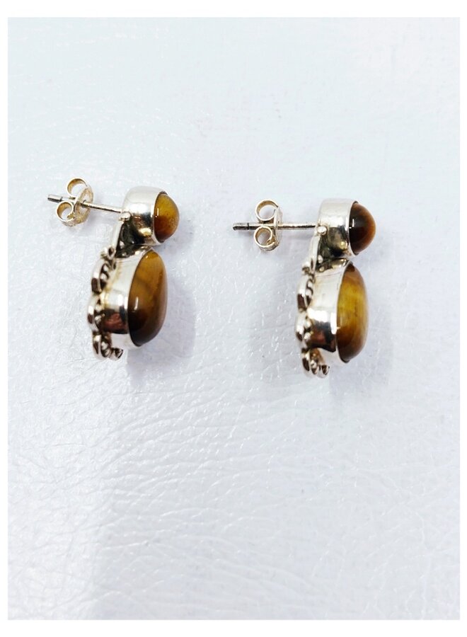 tiger's eye studs