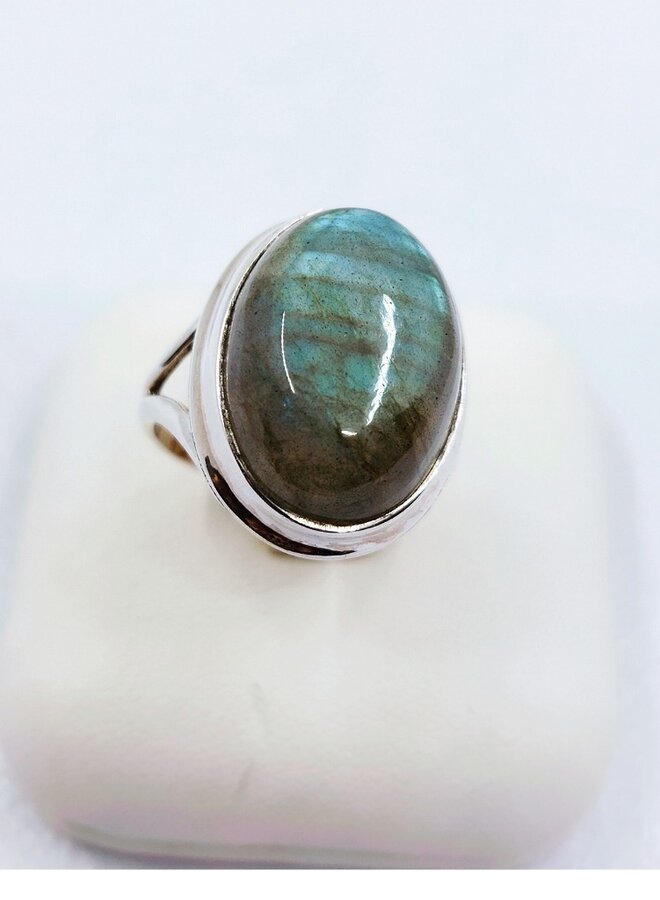 labradorite ring