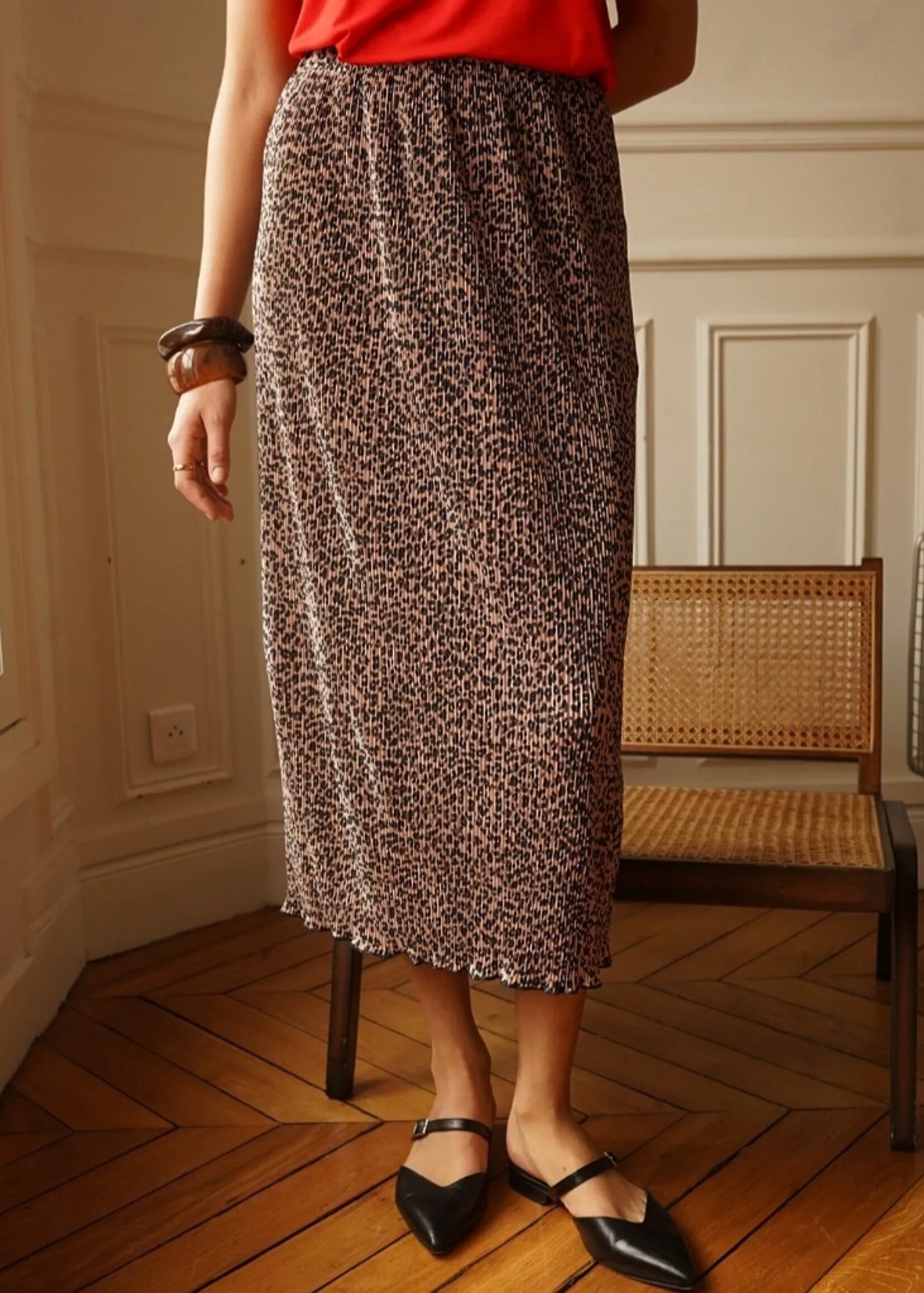 In April Leopard pleat skirt