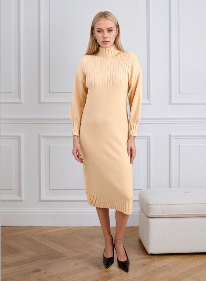 Elegant ribbed sweater dress