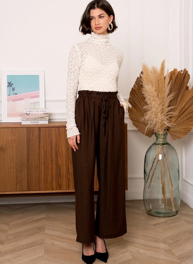 Basic pants with front tie