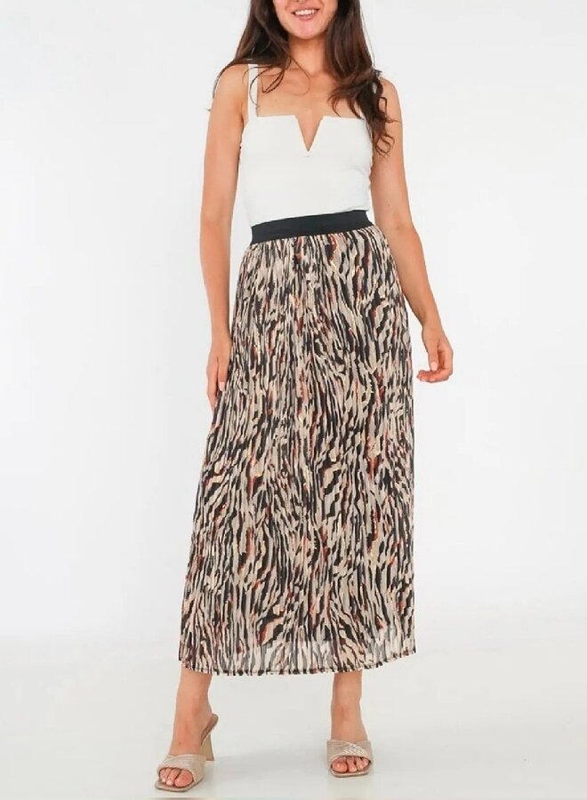 Pleated animal print skirt