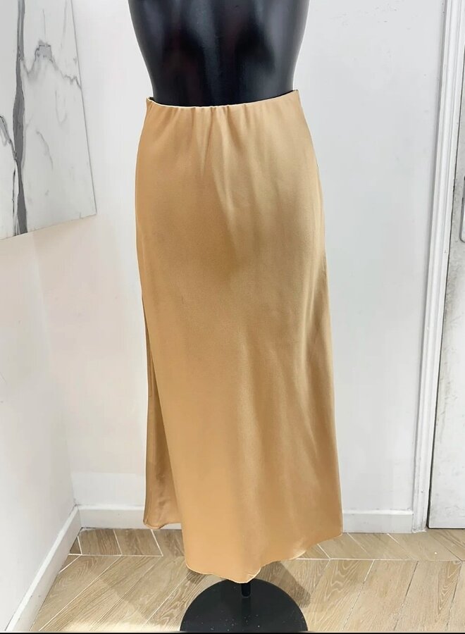 Long satin skirt