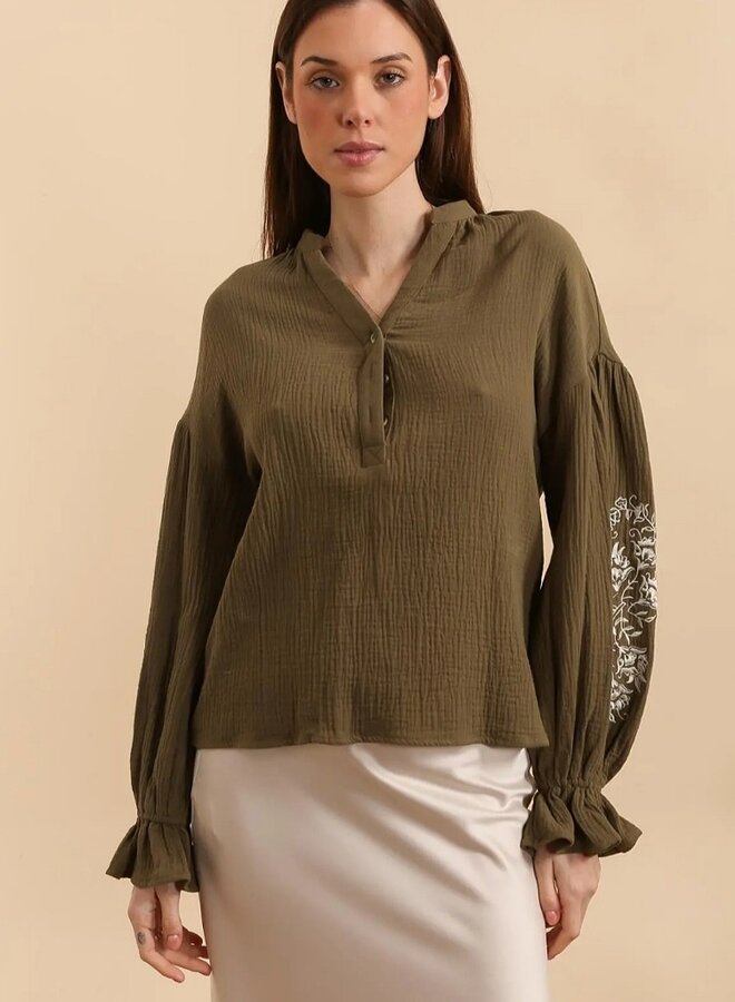 embroidered cotton shirt