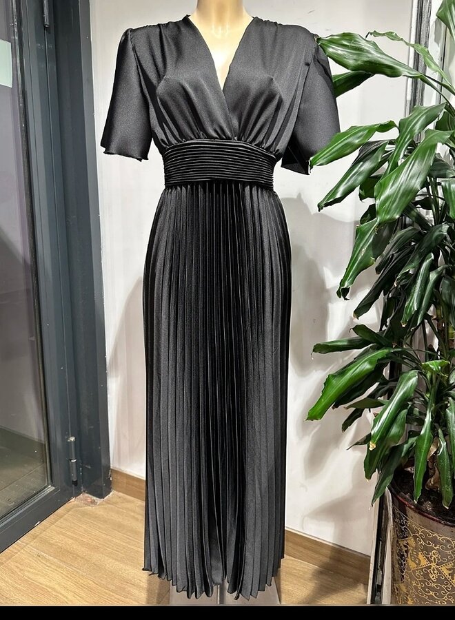 Short sleeve pleated evening dress
