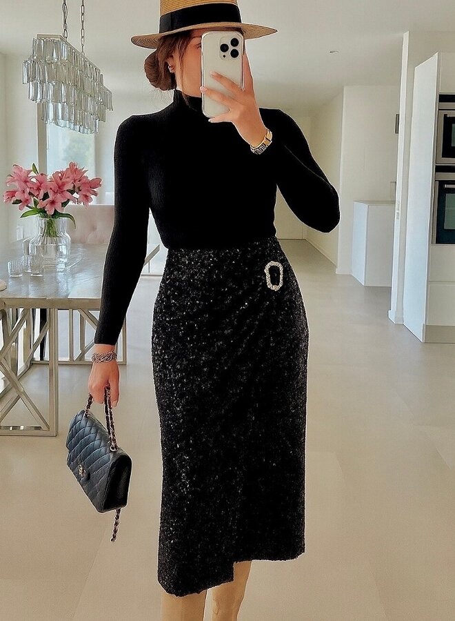 sequin skirt with gold ring