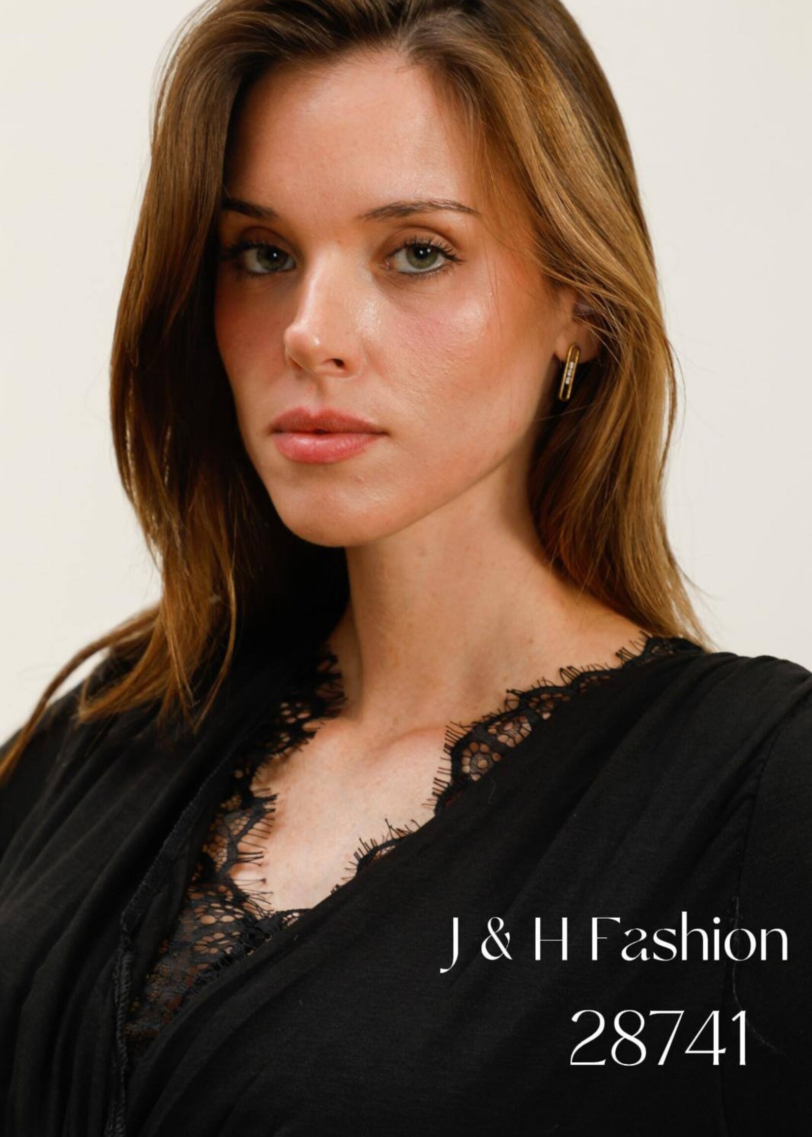 J and H Fashion Long sleeve lace top