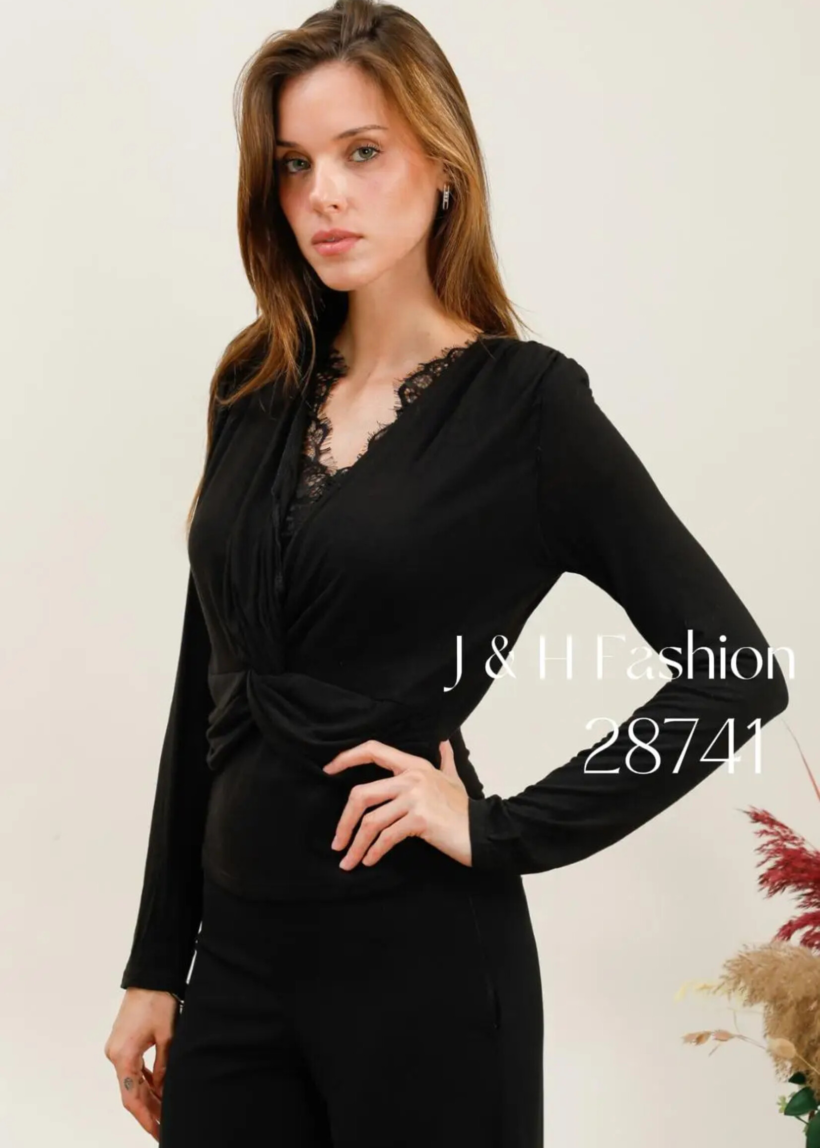 J and H Fashion Long sleeve lace top
