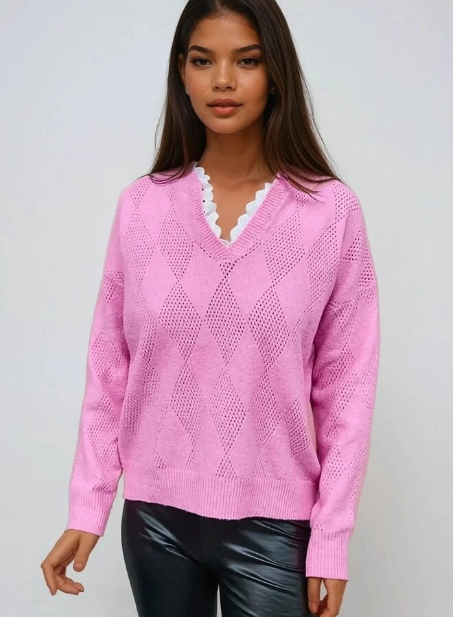 Perforated sweater with collar detail