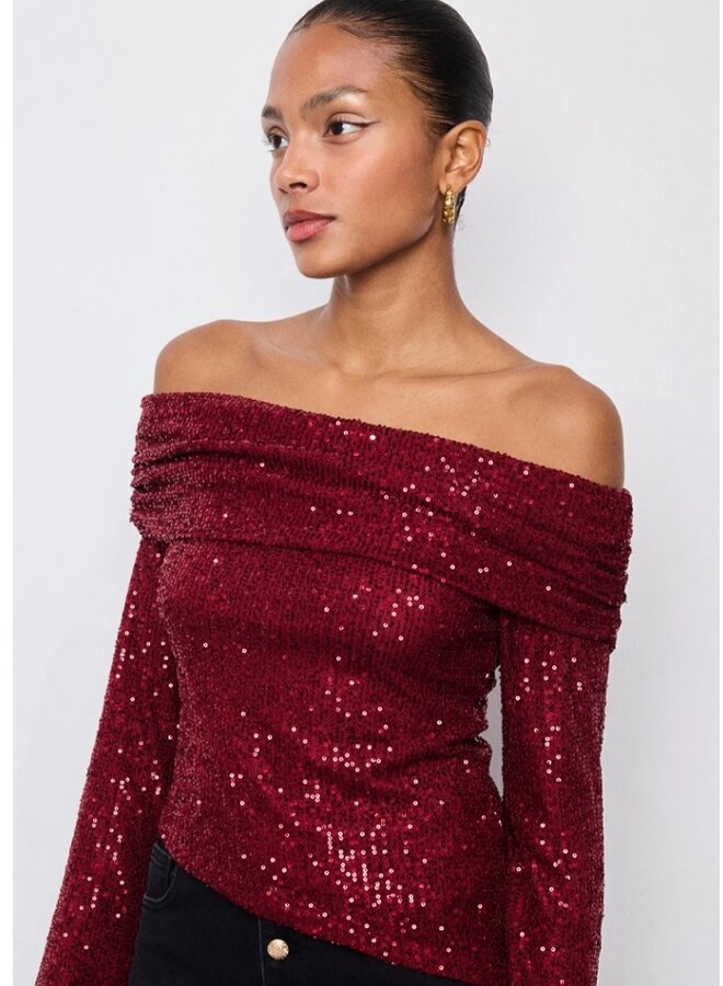 Off shoulder sequin top