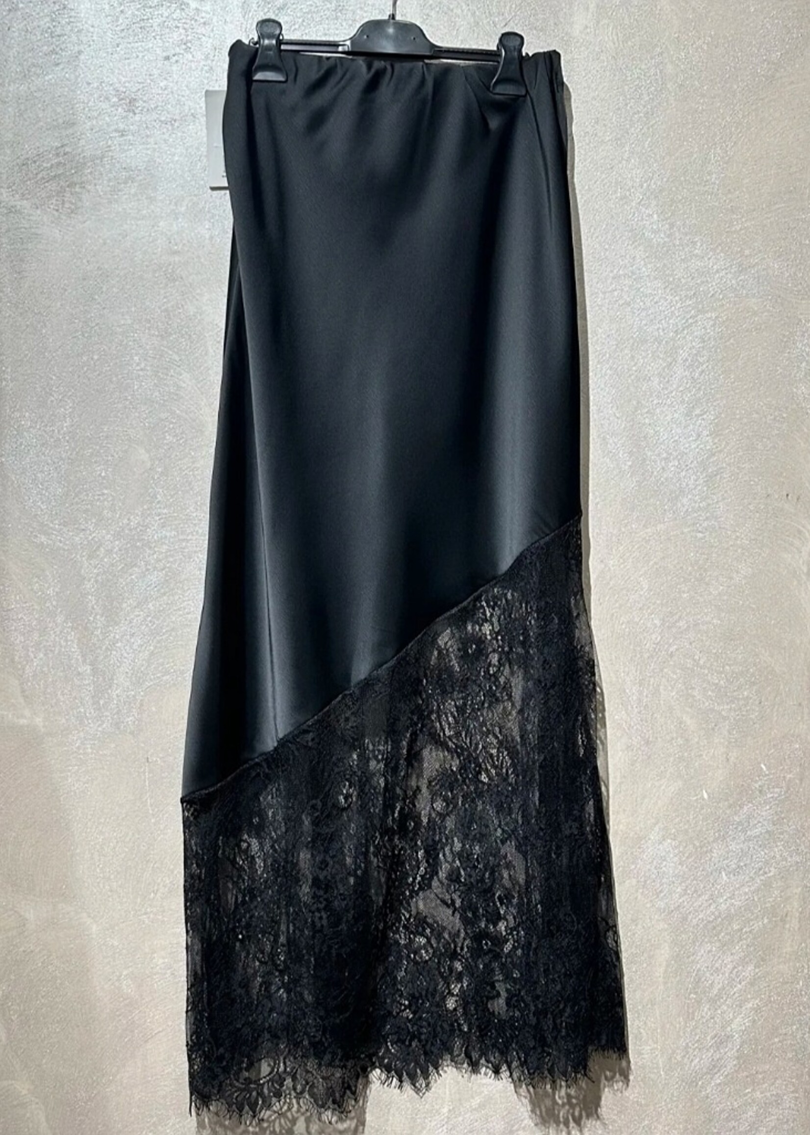 Amy and Clo satin and lace skirt