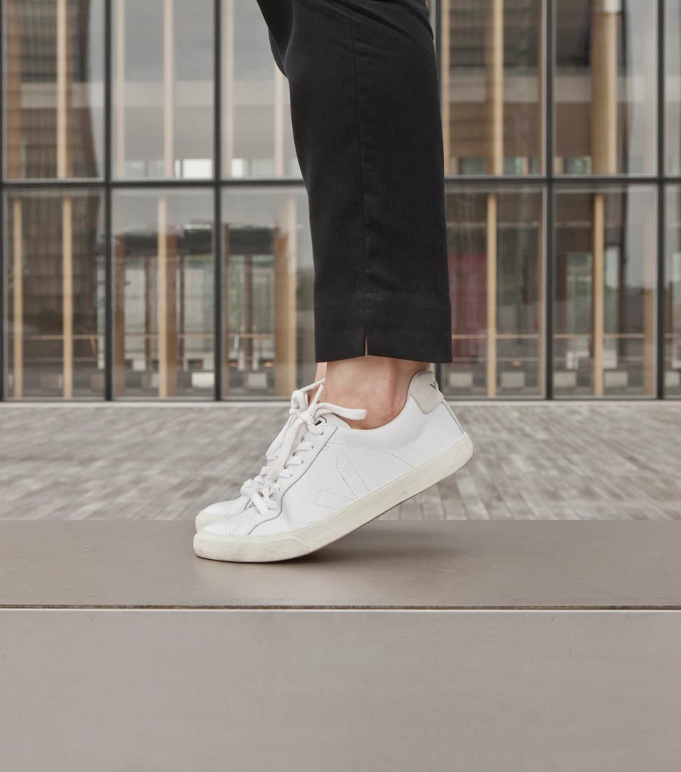 veja esplar low sneakers