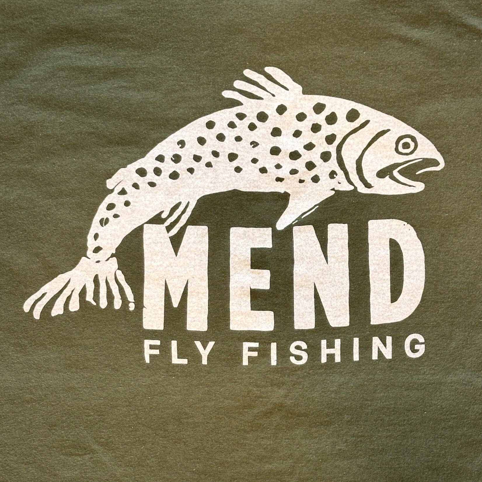 Mend MEND LEAPING TROUT T-SHIRT - OLIVE/CREAM