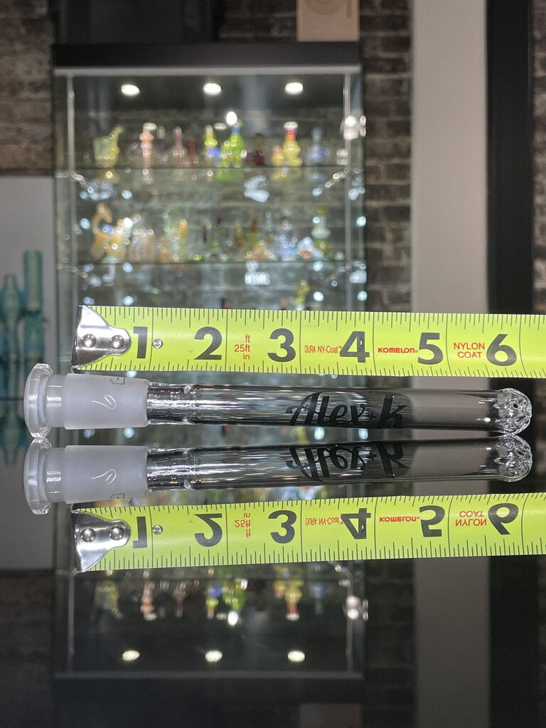 Alex K Gridded Downstem