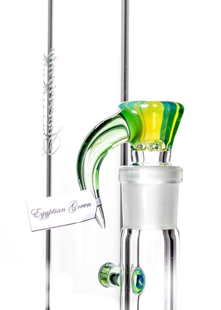 Sovereignty 44x4 - FA Egyptian Green- Stemline 16mm 6 Cut UpGrid