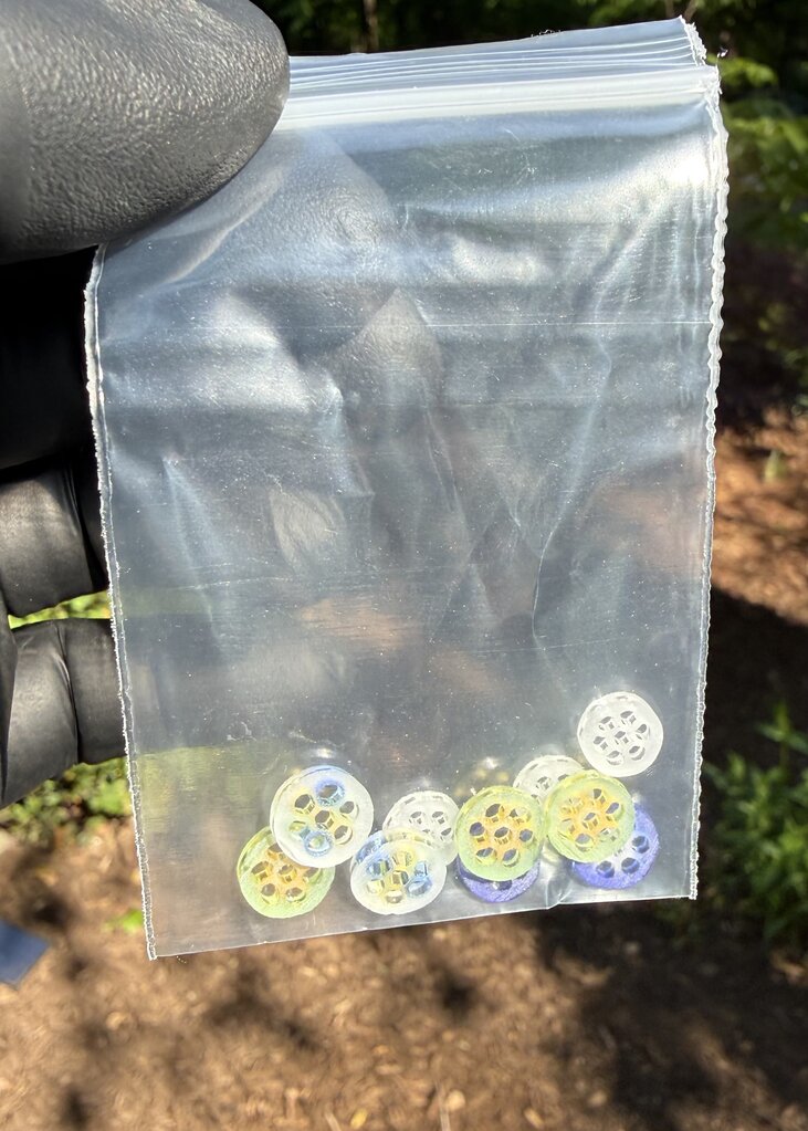 Blazing Blue Glass Honeycomb Screen - 10 Pack