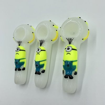 Minion Glow Spoon Hand Pipe (5")