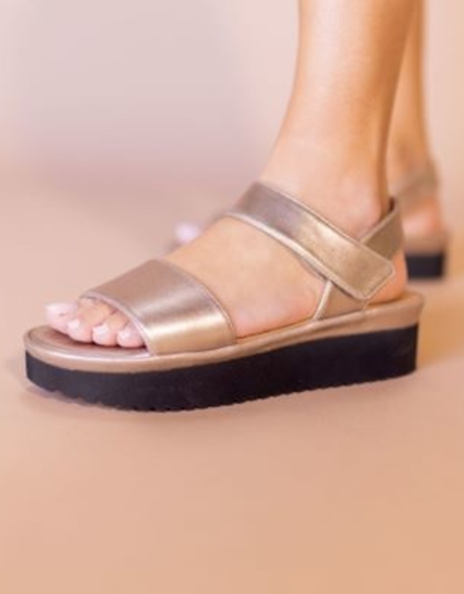 L'AMOUR DES PIEDS Abrilla Sandal