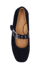 L'AMOUR DES PIEDS TANZY MARY JANE